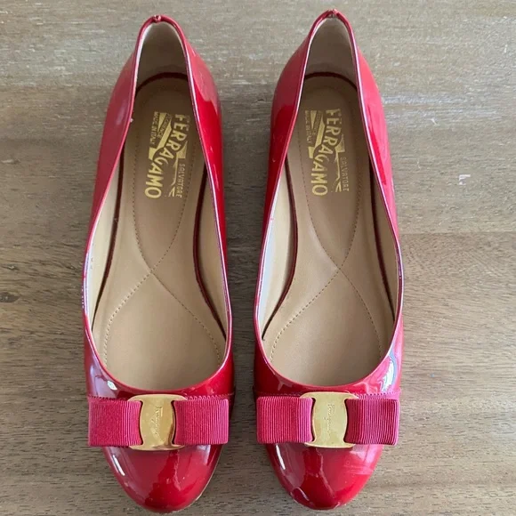 Salvatore Ferragamo Red Patent Flats with Bow - Picture 1 of 4